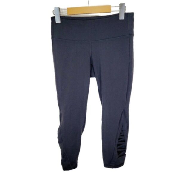 Athleta Chaturanga criss cross crop leggings black - Picture 2 of 9